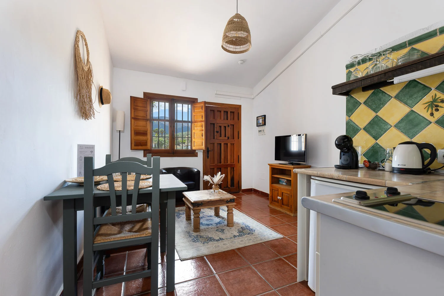 La granja de antonio kleinschalig vakantiepark appartementen andalusie spanje vakantie woning verhuur alhaurin el grande malaga bed en breakfast benb Caratracca 03.jpg