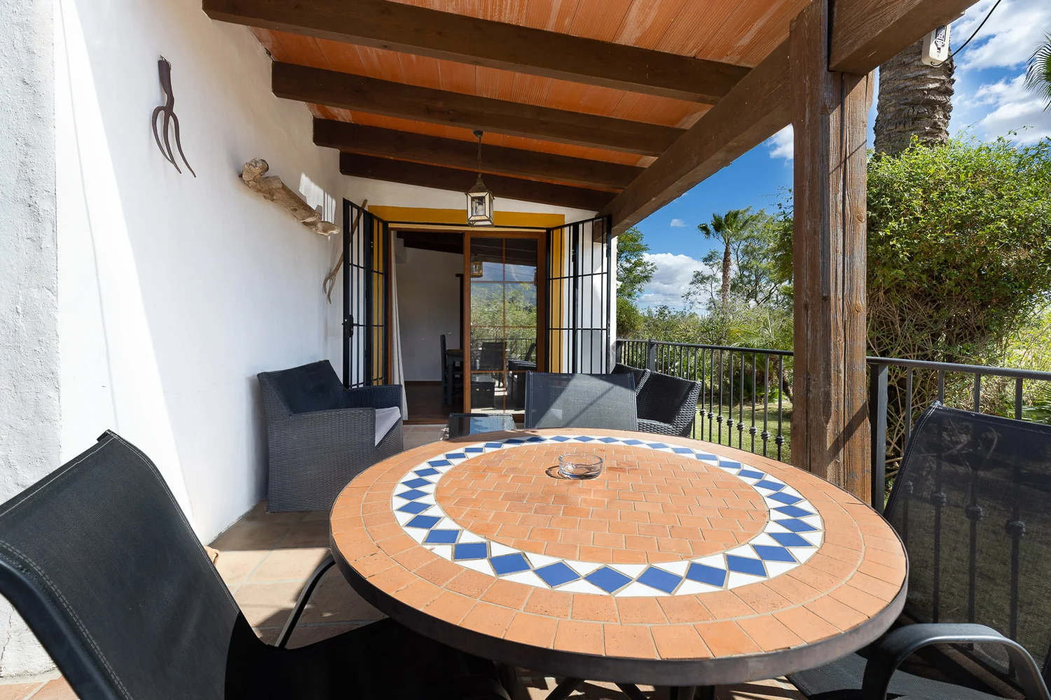 La granja de antonio kleinschalig vakantiepark appartementen andalusie spanje vakantie woning verhuur alhaurin el grande malaga bed en breakfast benb Tolox 03.jpg